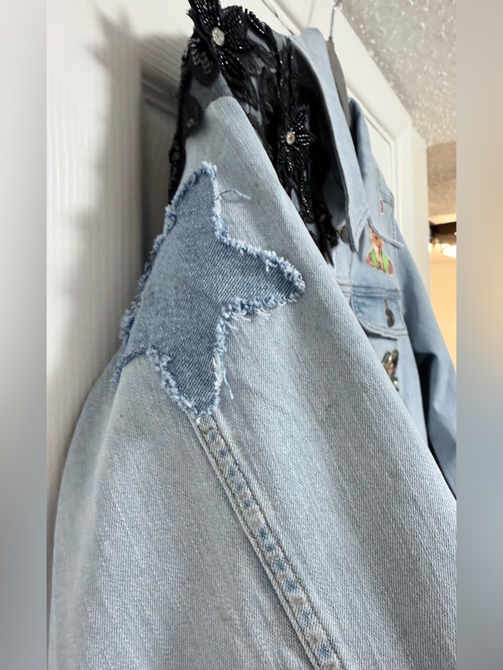 Frida Inspired Light Blue Embroidered Denim Jacket - Picture 5 of 8